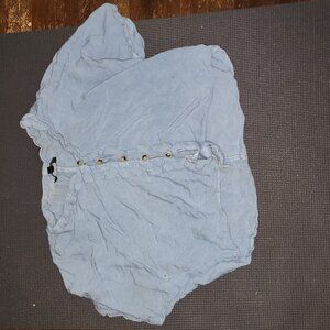 Cute cropped button up